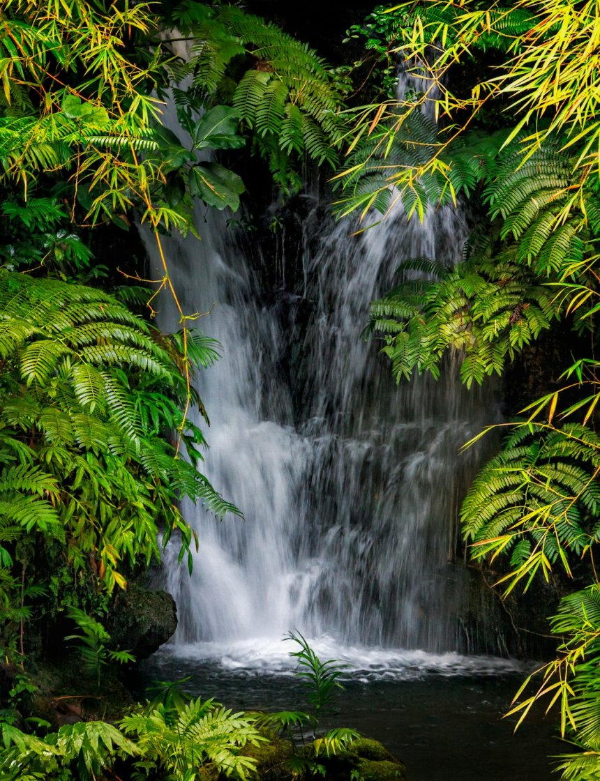 Vue des cascades Mele près de Port Vila, Vanuatu